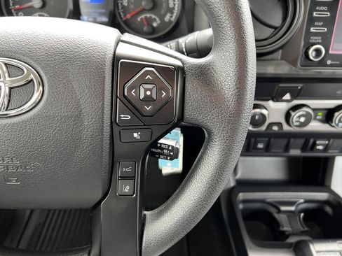 Used 2022 Toyota Tacoma SR AWD/4WD image 24