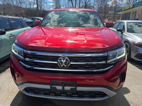 Used 2022 Volkswagen Atlas SE w/ Panoramic Sunroof Package image 2