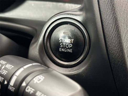 Used 2015 MAZDA MAZDA3 i Sport FWD image 20