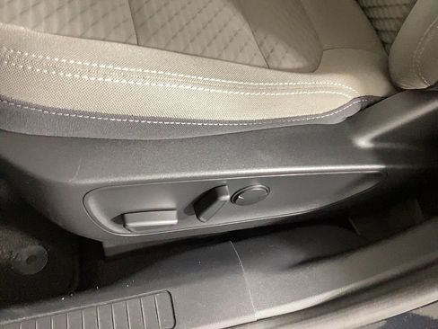 Used 2022 Ford Escape SE w/ SE Sport Appearance Package image 14