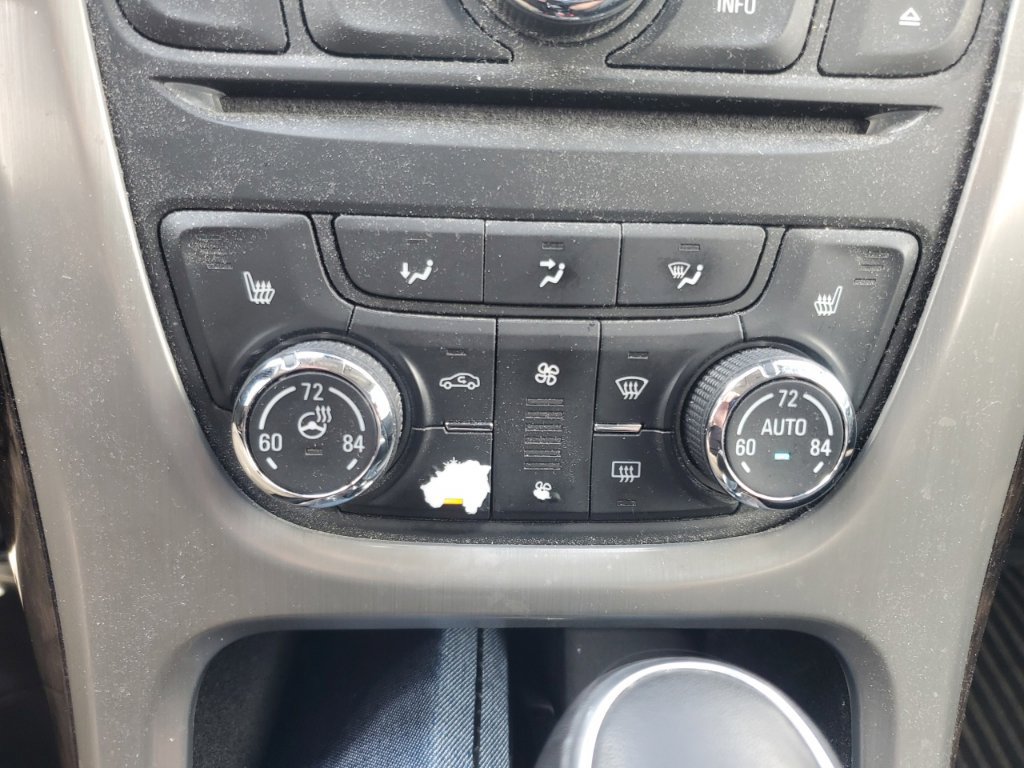 Used 2015 Buick Verano Leather FWD image 18