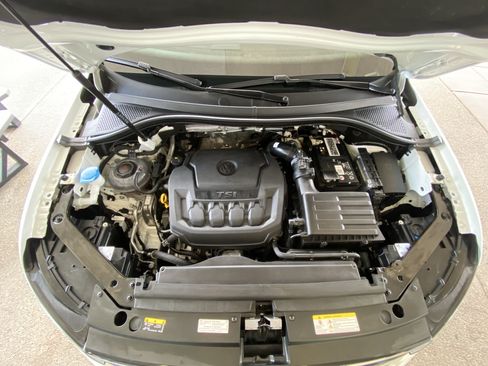 Certified 2023 Volkswagen Tiguan SE R-Line FWD image 45