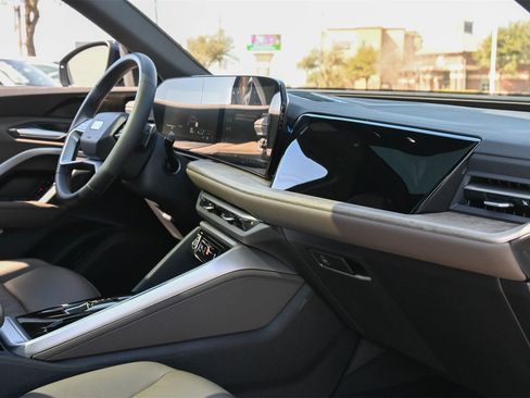 Certified 2025 Audi Q5 Premium w/ Convenience Package image 22