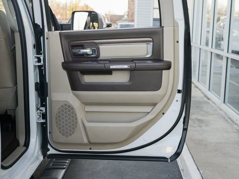 Used 2015 RAM 3500 Laramie image 37