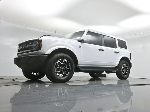 New 2026 Ford Bronco Outer Banks image 44