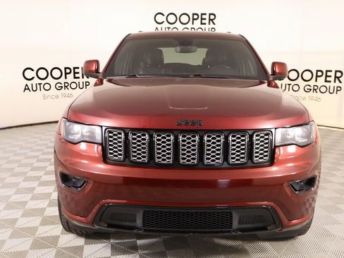Used 2020 Jeep Grand Cherokee Altitude image 10