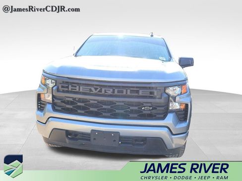 Used 2025 Chevrolet Silverado 1500 Custom w/ LPO, Dark Essentials Package AWD/4WD image 6
