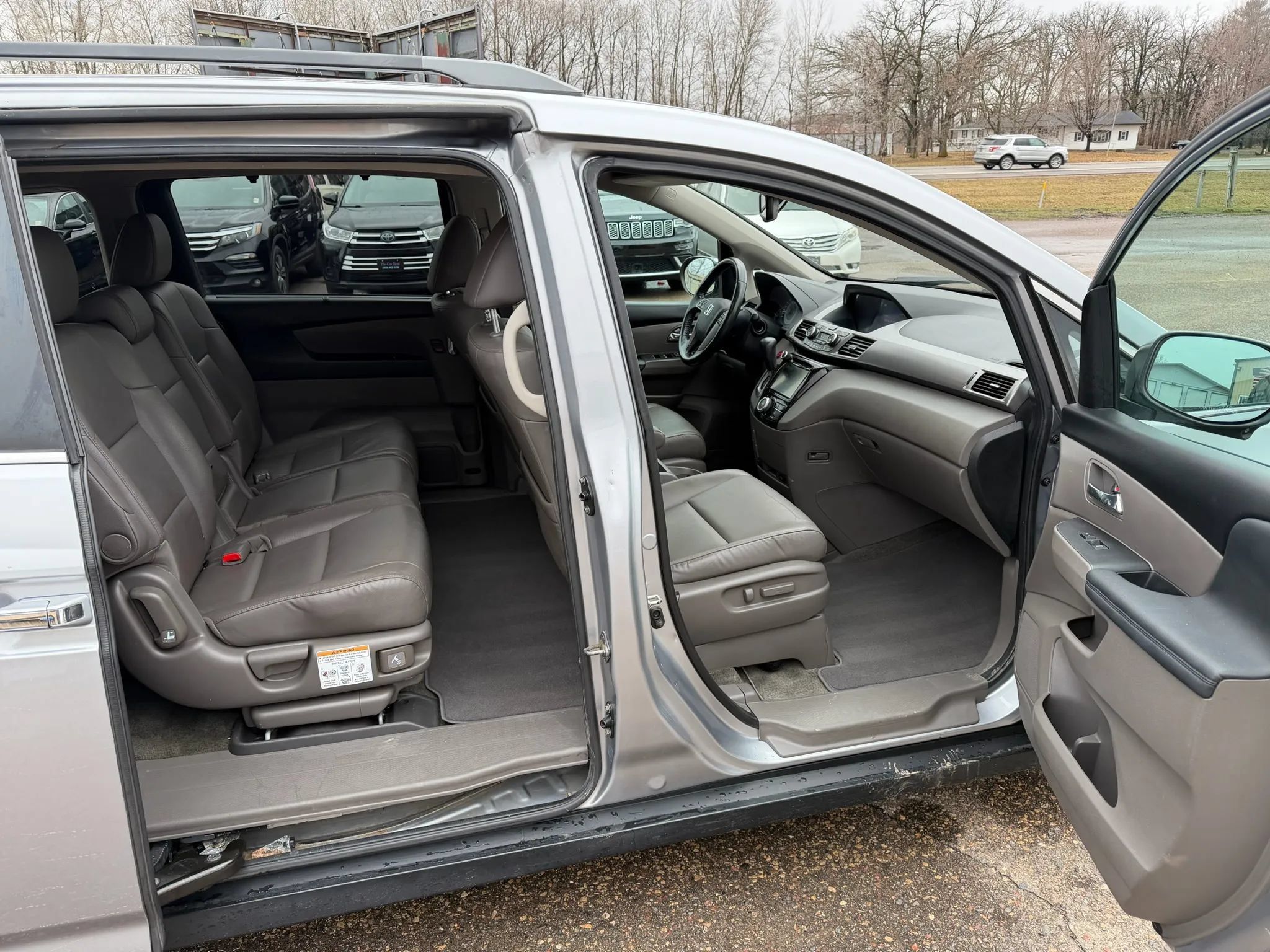 Used 2016 Honda Odyssey EX-L image 42