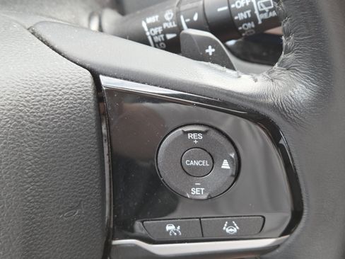 Used 2024 Honda Odyssey Touring image 9