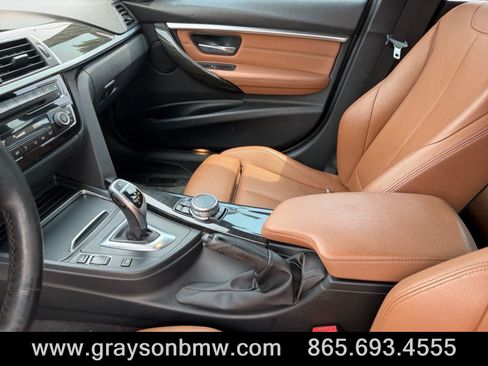 Used 2017 BMW 330i xDrive Sedan AWD/4WD image 13