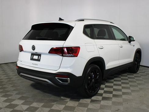 Used 2022 Volkswagen Taos SE FWD image 33