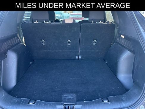 Used 2020 Ford Escape SE image 11