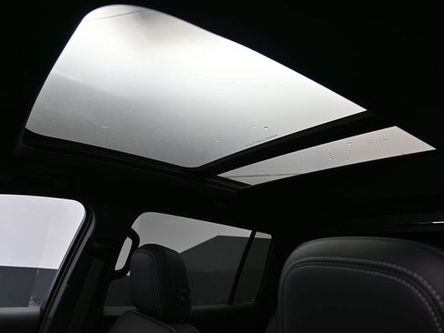 New 2026 Chevrolet Traverse LT w/ Sun and Wheel Package image 19