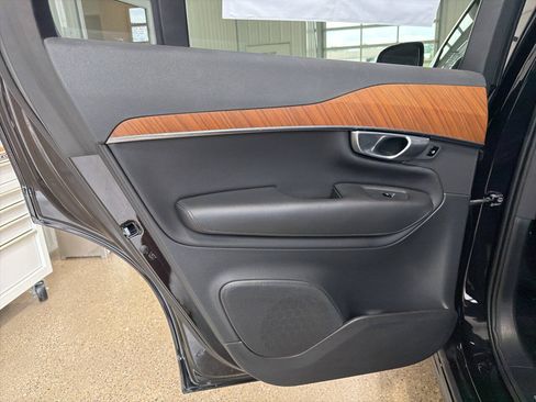 Used 2024 Volvo XC90 B6 Core w/ Protection Package Premier AWD/4WD image 22