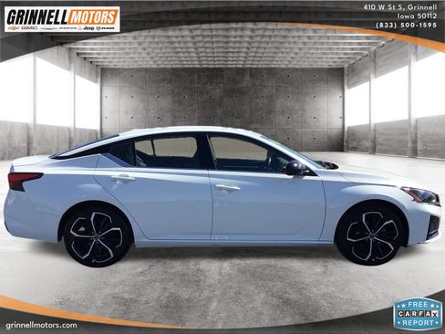Used 2024 Nissan Altima 2.5 SR FWD image 4
