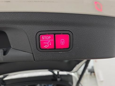 Used 2021 Mercedes-Benz GLE 350 4MATIC image 36
