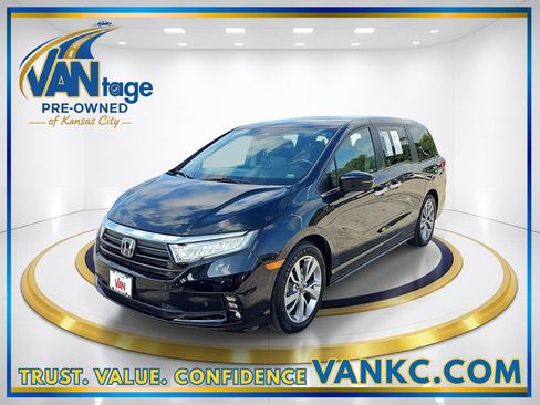 Used 2022 Honda Odyssey Touring image 1