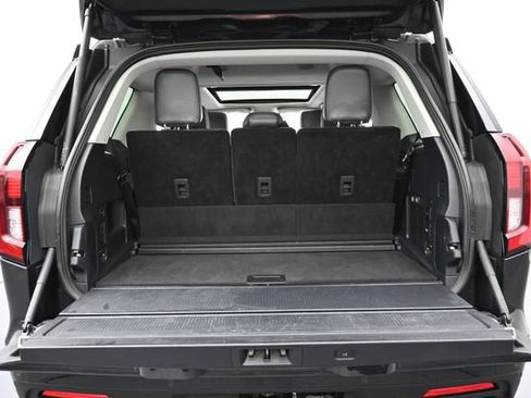 Certified 2025 Ford Expedition Active AWD/4WD image 31