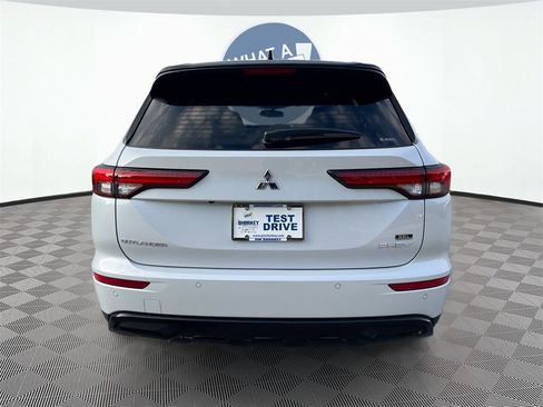 New 2025 Mitsubishi Outlander SEL Black Edition image 6