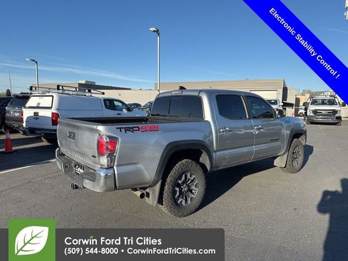 Used 2022 Toyota Tacoma TRD Off-Road image 6