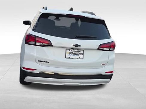 Certified 2023 Chevrolet Equinox RS w/ LPO, Floor Liner Package FWD image 4