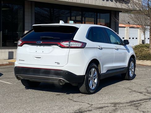 Certified 2018 Ford Edge SEL w/ Equipment Group 201A image 4