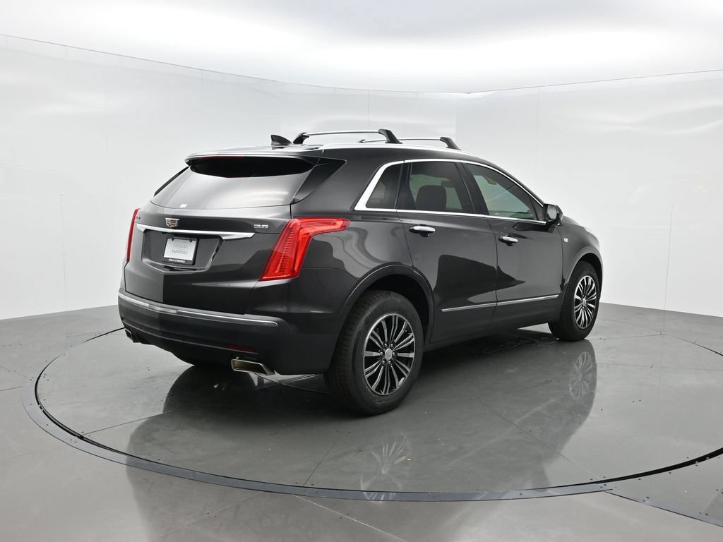 Used 2017 Cadillac XT5 Luxury w/ Driver Awareness Package FWD image 6
