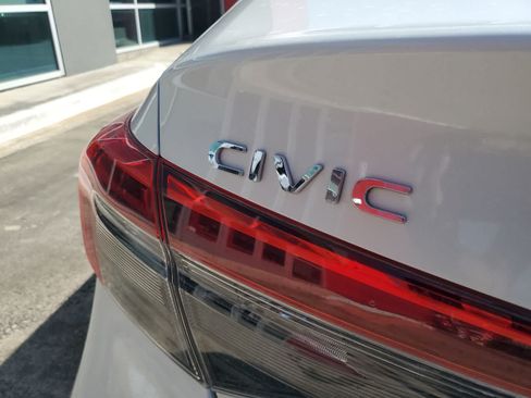 Used 2024 Honda Civic Touring image 10