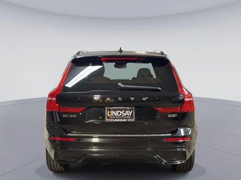 Used 2024 Volvo XC60 B5 Ultimate w/ Protection Package Premier AWD/4WD image 11