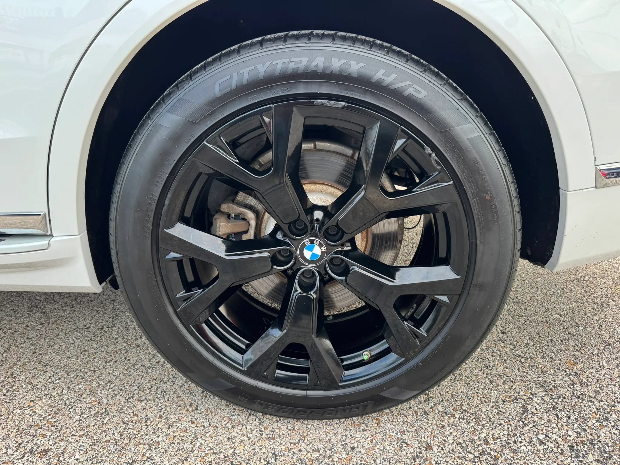 Used 2020 BMW X7 xDrive40i w/ Executive Package AWD/4WD image 14