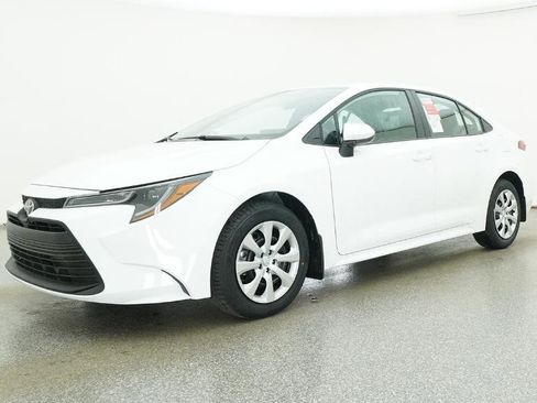 Used 2026 Toyota Corolla LE image 20