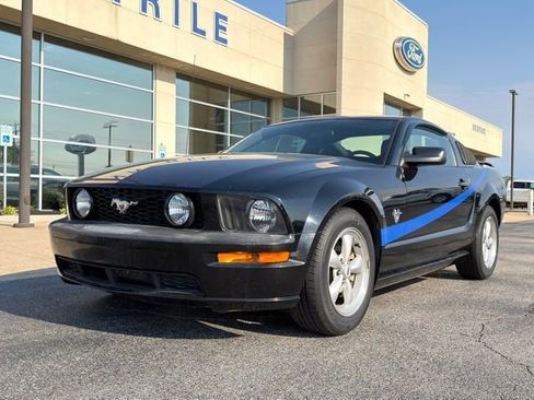 Used 2009 Ford Mustang GT RWD image 1