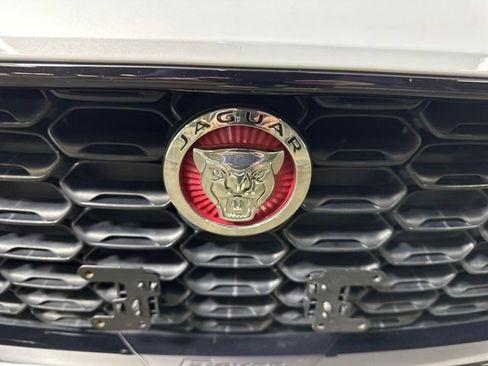 Used 2021 Jaguar F-TYPE Coupe RWD image 9