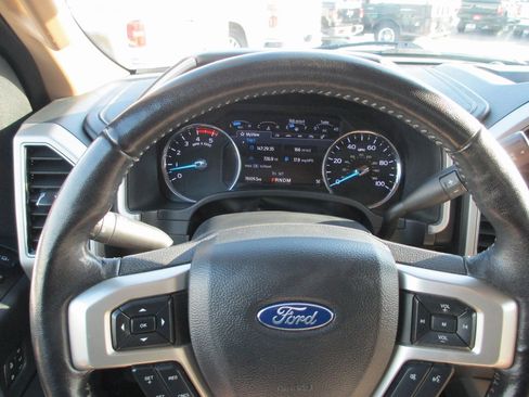 Used 2022 Ford F250 Lariat w/ Lariat Ultimate Package image 28