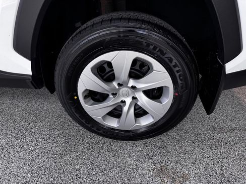Certified 2024 Toyota RAV4 LE AWD/4WD image 16