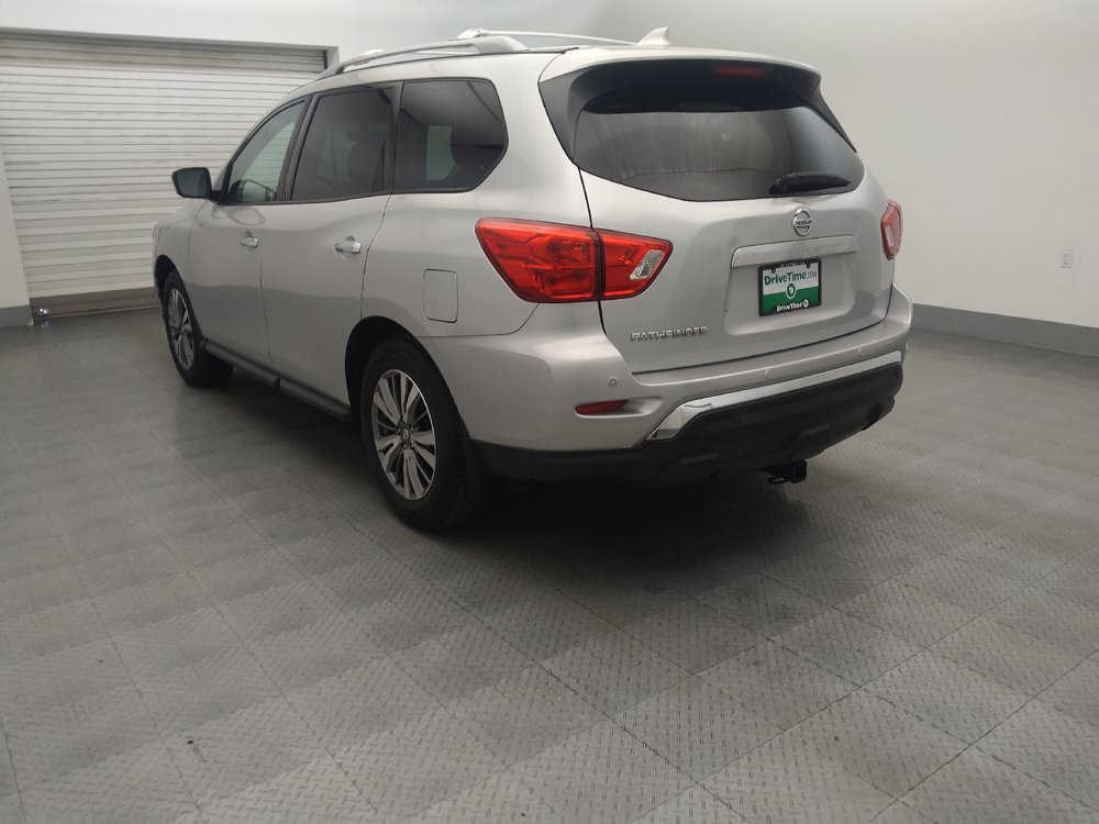 Used 2019 Nissan Pathfinder S FWD image 5
