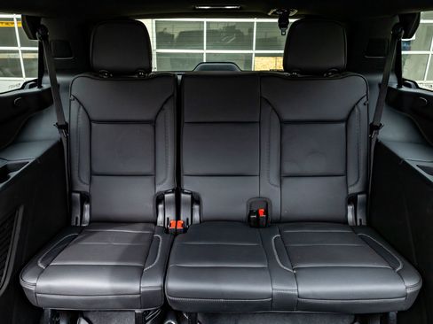 Used 2024 GMC Yukon Denali w/ Denali Reserve Package AWD/4WD image 36