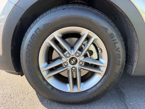 Used 2017 Hyundai Santa Fe Sport FWD image 26