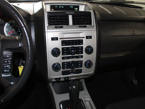 Used 2010 Ford Escape XLT FWD image 13