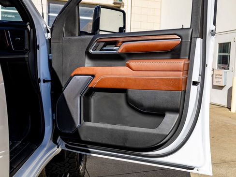 Used 2024 GMC Sierra 2500 Denali Ultimate image 36