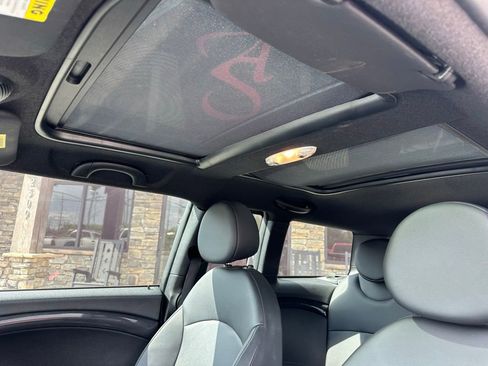 Used 2012 MINI Cooper Clubman S FWD image 12