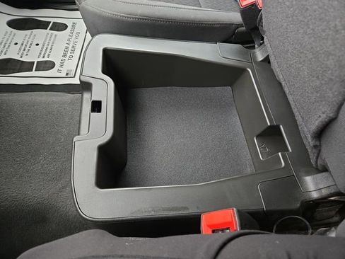 Used 2025 Chevrolet Silverado 1500 LT image 26