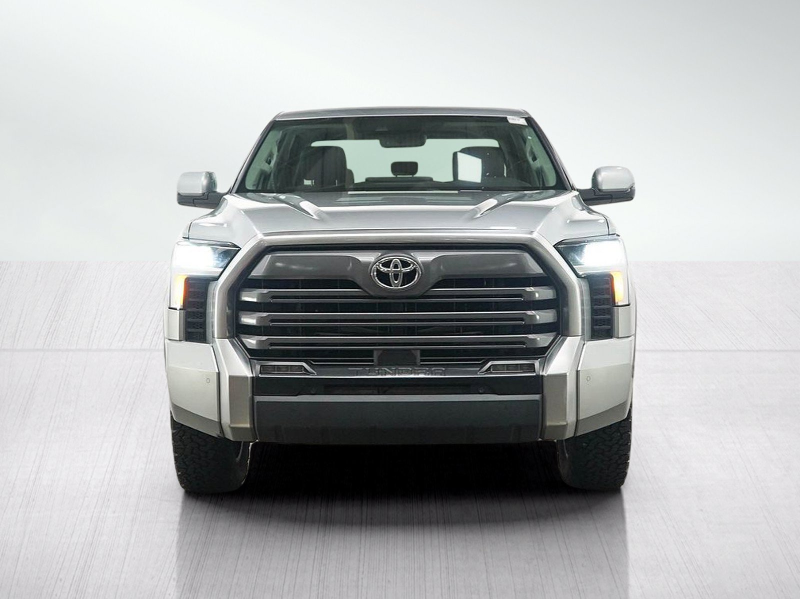 Used 2022 Toyota Tundra Limited AWD/4WD image 8