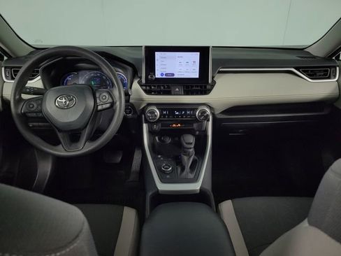 Used 2025 Toyota RAV4 XLE image 26
