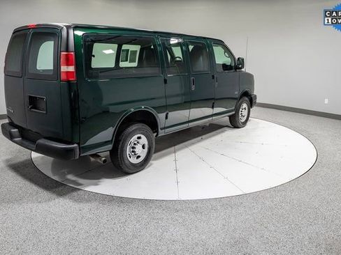 Used 2015 Chevrolet Express 2500 image 25