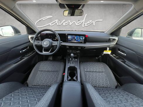 New 2026 Nissan Kicks SV w/ Cold Weather Package FWD image 21