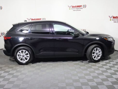 Used 2025 Ford Escape Active FWD image 3