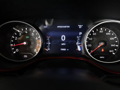 Used 2019 Jeep Compass Trailhawk w/ Cold Weather Group AWD/4WD image 35