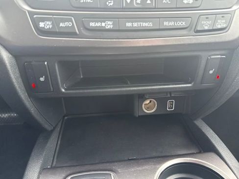 Used 2022 Honda Pilot Sport image 34