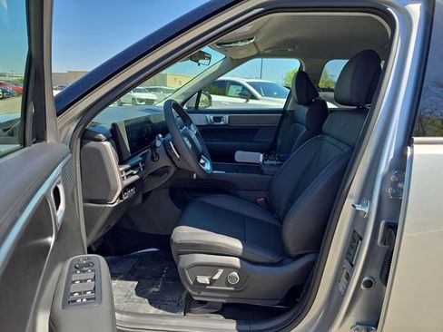 Used 2025 Hyundai Santa Fe SEL AWD/4WD image 11